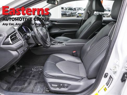 Used 2024 Toyota Camry SE image 14