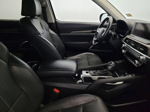 Used 2022 Kia Telluride EX w/ EX Premium Package AWD/4WD image 21