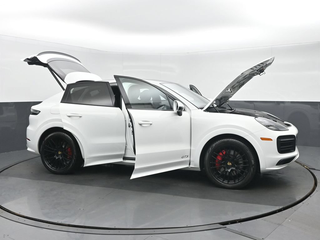 Used 2021 Porsche Cayenne GTS AWD/4WD image 44