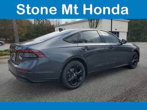 New 2025 Honda Accord SE image 6