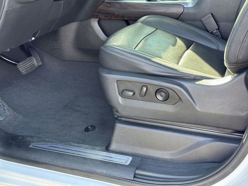 Used 2022 GMC Sierra 1500 SLT w/ SLT Premium Plus Package image 17