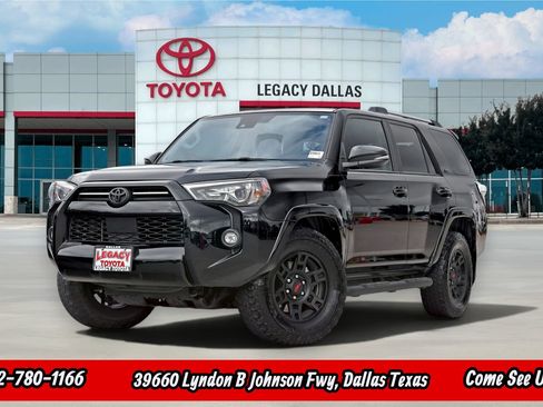 Used 2024 Toyota 4Runner SR5 Premium w/ Moonroof Package RWD image 1