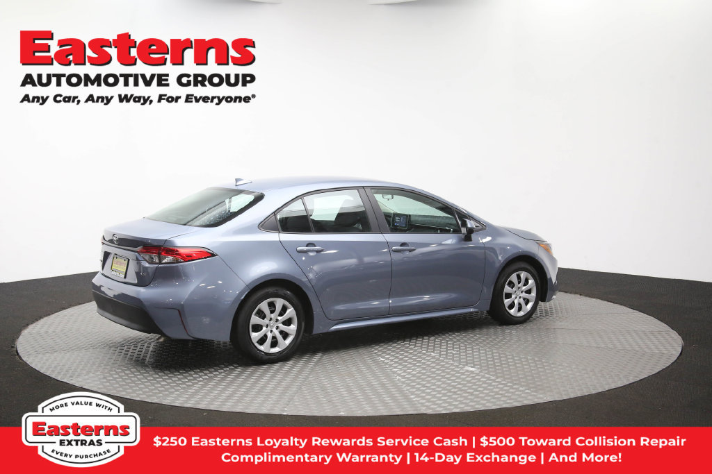 Used 2025 Toyota Corolla LE FWD image 43