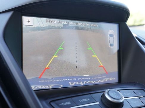 Used 2017 Ford Escape SE w/ Equipment Group 201A FWD image 12