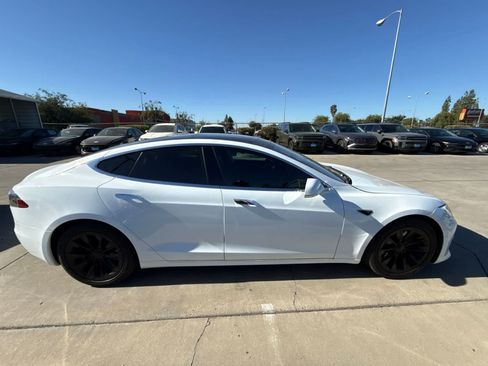 Used 2016 Tesla Model S RWD image 4