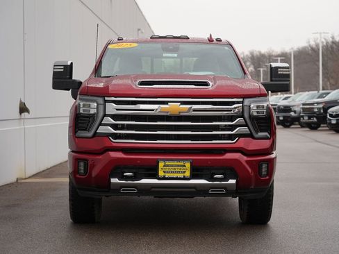 Used 2025 Chevrolet Silverado 3500 High Country w/ High Country Premium Package AWD/4WD image 8