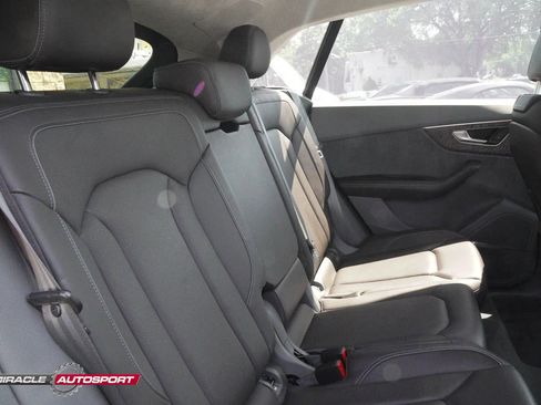 Used 2019 Audi Q8 Prestige image 39