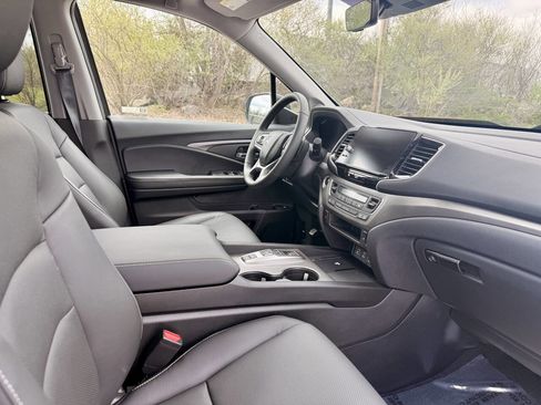 Used 2025 Honda Ridgeline RTL image 16