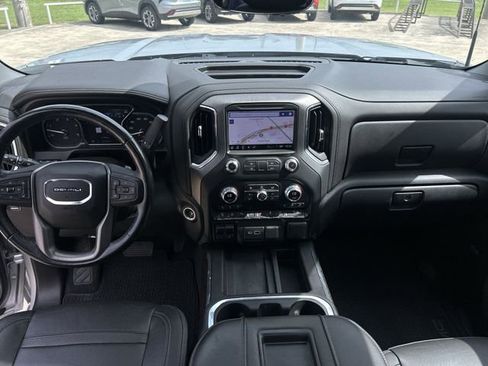 Used 2022 GMC Sierra 2500 Denali w/ Technology Package AWD/4WD image 13