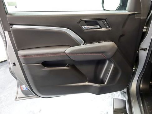 Used 2026 Chevrolet Colorado Z71 AWD/4WD image 25