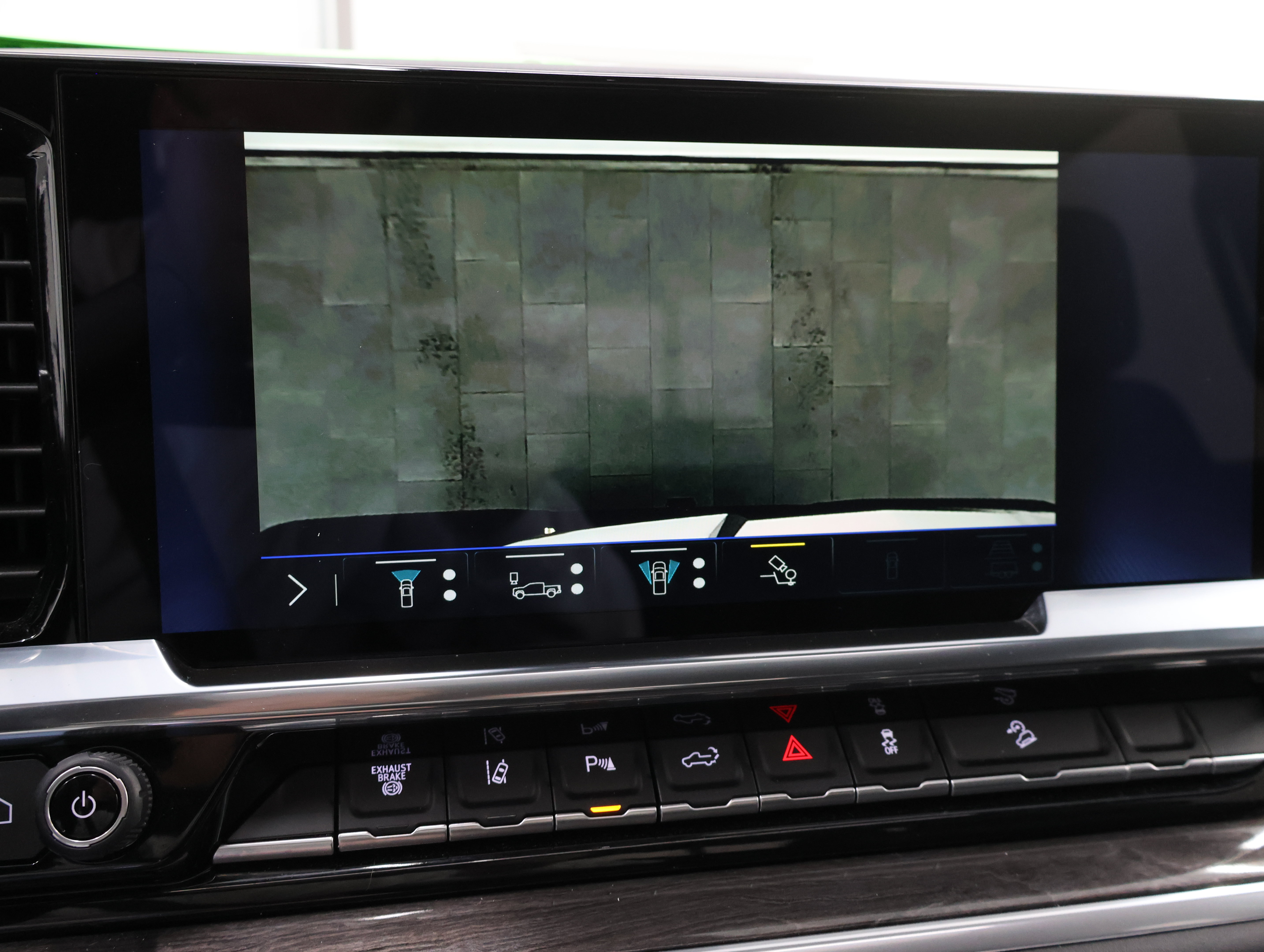 Used 2025 Chevrolet Silverado 2500 LTZ w/ Trail Boss Package AWD/4WD image 23