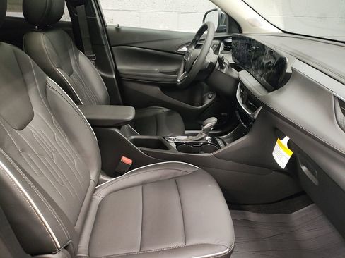 New 2026 Buick Encore GX Avenir w/ Avenir Technology Package image 7