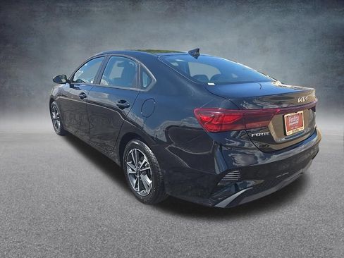 Used 2024 Kia Forte LXS FWD image 6