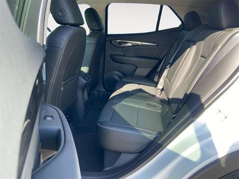 Used 2021 Buick Envision Essence image 13
