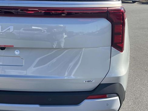 New 2026 Kia Carnival EX FWD image 15