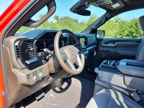 New 2026 GMC Sierra 1500 SLE AWD/4WD image 11