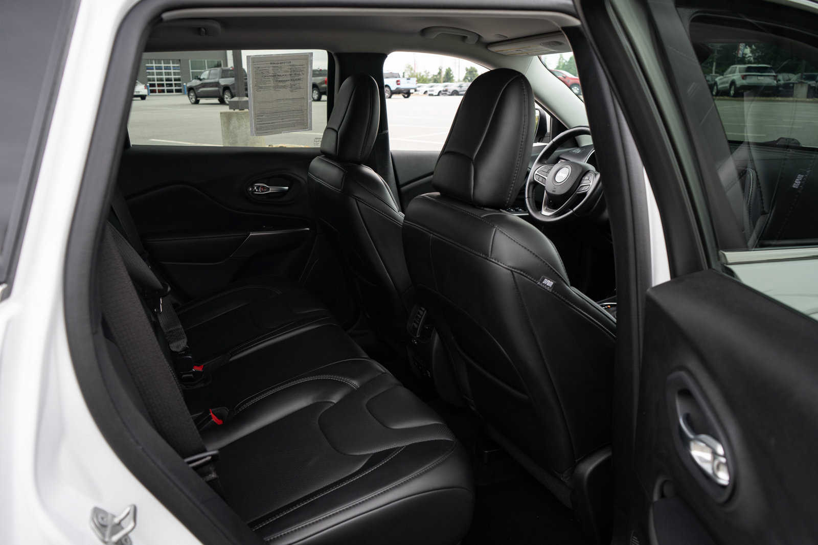 Used 2020 Jeep Cherokee Limited AWD/4WD image 20