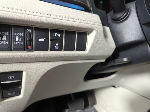 New 2026 Honda Odyssey Touring image 23