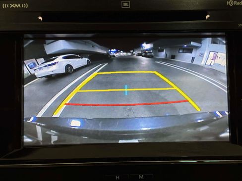 Used 2017 Toyota Avalon Limited image 40