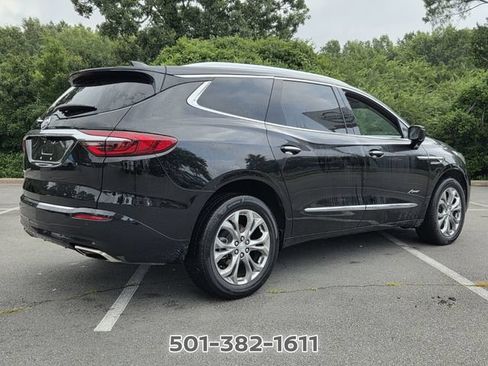 Used 2020 Buick Enclave Avenir w/ Avenir Technology Package FWD image 5