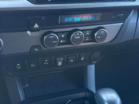 Used 2021 Toyota Tacoma TRD Off-Road w/ Technology Package RWD image 22