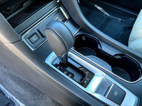 Used 2023 Subaru Ascent Limited w/ Technology Package image 16