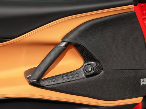 Certified 2023 Ferrari 812 GTS RWD image 38