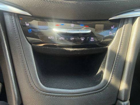 Used 2018 Cadillac XT5 Premium Luxury w/ Driver Assist Package AWD/4WD image 21