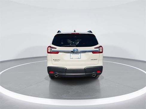 Used 2024 Subaru Ascent Premium w/ Convenience Package image 7