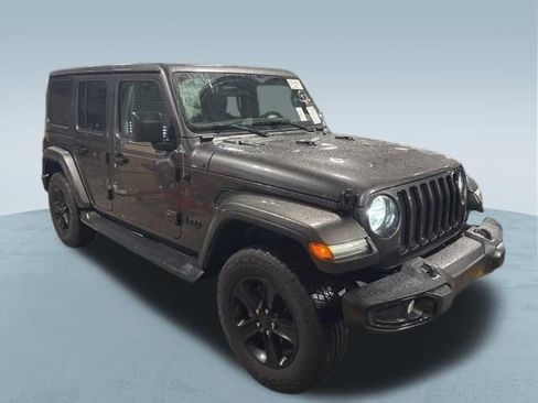 Used 2021 Jeep Wrangler Unlimited Sahara AWD/4WD image 9