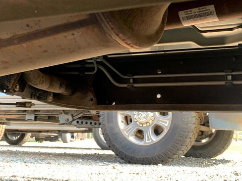 Used 2007 GMC Sierra 2500 SLE w/ EZ-Lift Tailgate Package image 40