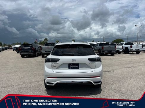 Used 2025 Buick Envision Avenir AWD/4WD image 6