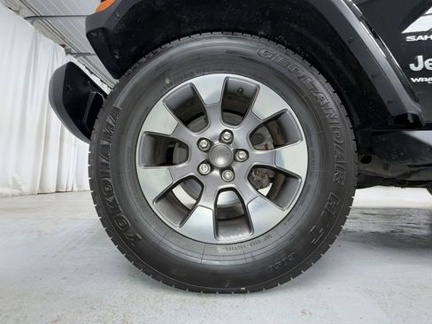 Used 2019 Jeep Wrangler Unlimited Sahara w/ Dual Top Group image 12