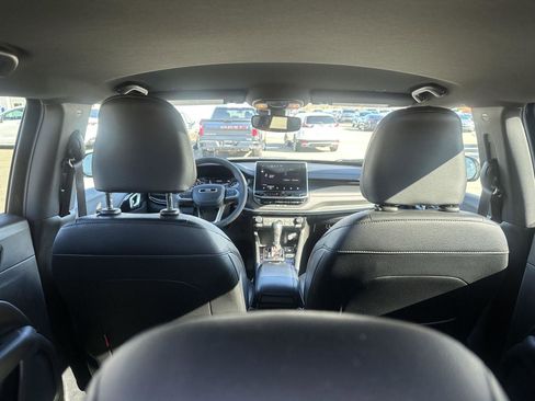 Used 2025 Jeep Compass Trailhawk image 8