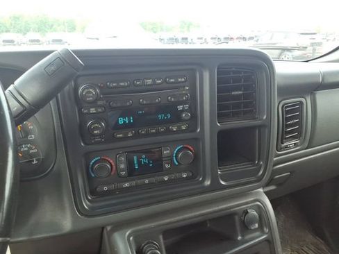 Used 2006 GMC Sierra 3500 SLT w/ Heavy-Duty Power Package RWD image 12