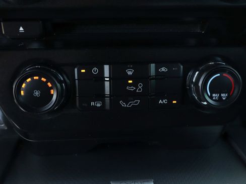 Used 2017 Ford F150 XLT w/ Equipment Group 301A Mid RWD image 38