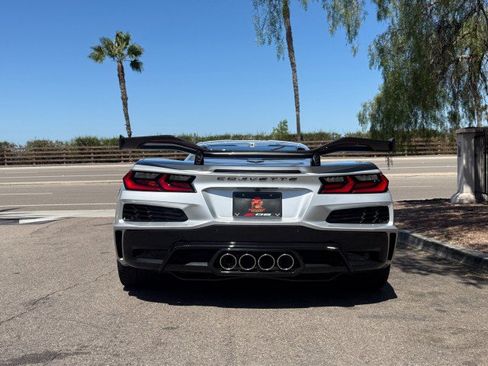Used 2026 Chevrolet Corvette Z06 RWD image 4