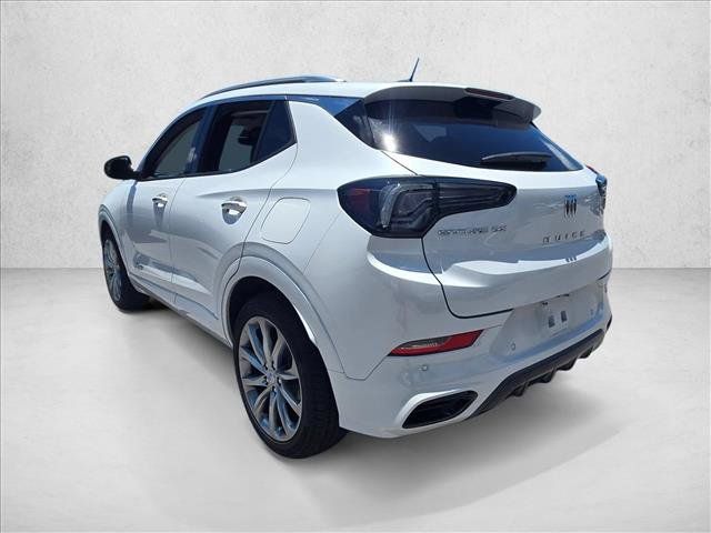 Used 2025 Buick Encore GX Avenir w/ Avenir Technology Package FWD image 7