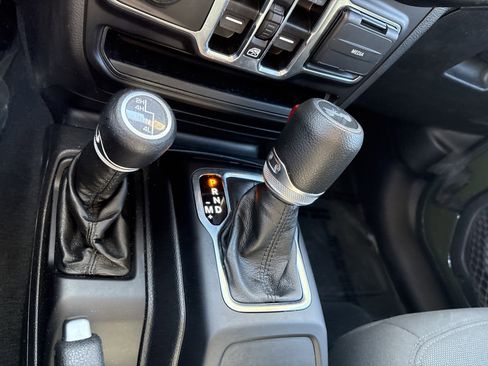 Certified 2022 Jeep Wrangler Unlimited Sport image 30