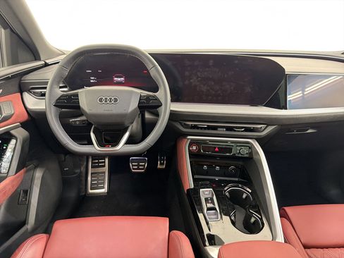 Used 2025 Audi SQ5 Prestige image 24