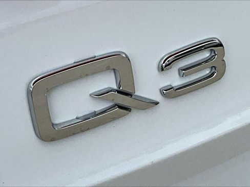 New 2025 Audi Q3 2.0T Premium w/ Convenience Package image 15
