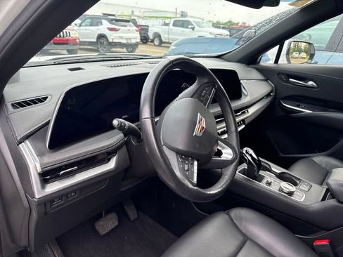 Used 2024 Cadillac XT4 Luxury AWD/4WD image 8