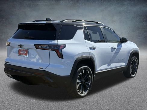 New 2026 Chevrolet Equinox RS image 3