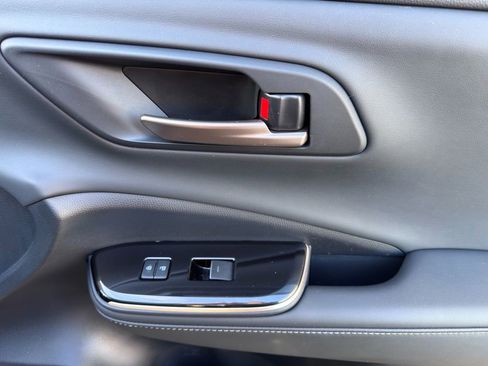 Used 2025 Toyota Crown Signia Limited image 30