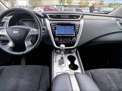Used 2017 Nissan Murano SV AWD/4WD image 18
