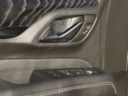 Used 2023 GMC Yukon Denali w/ Denali Reserve Package image 22