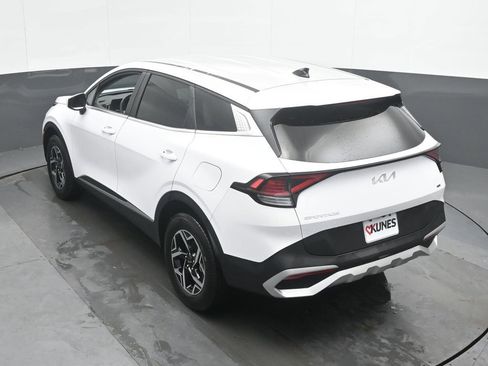 Used 2025 Kia Sportage LX AWD/4WD image 39