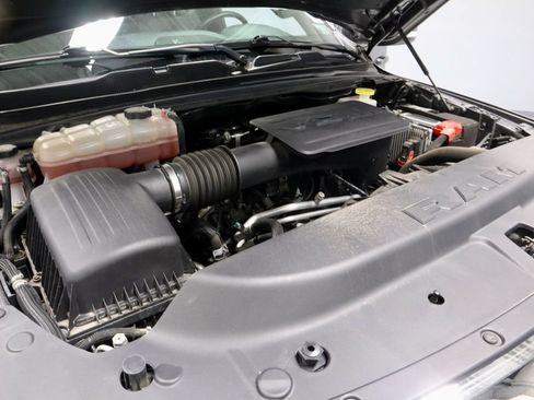 Used 2022 RAM 1500 Big Horn AWD/4WD image 15