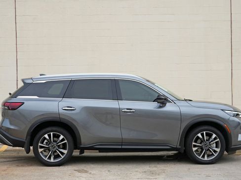 Used 2025 INFINITI QX60 Luxe w/ Vision Package AWD/4WD image 56