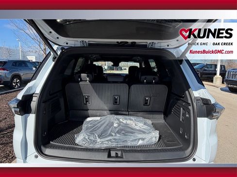 New 2026 Buick Enclave Avenir w/ Super Cruise Package image 5